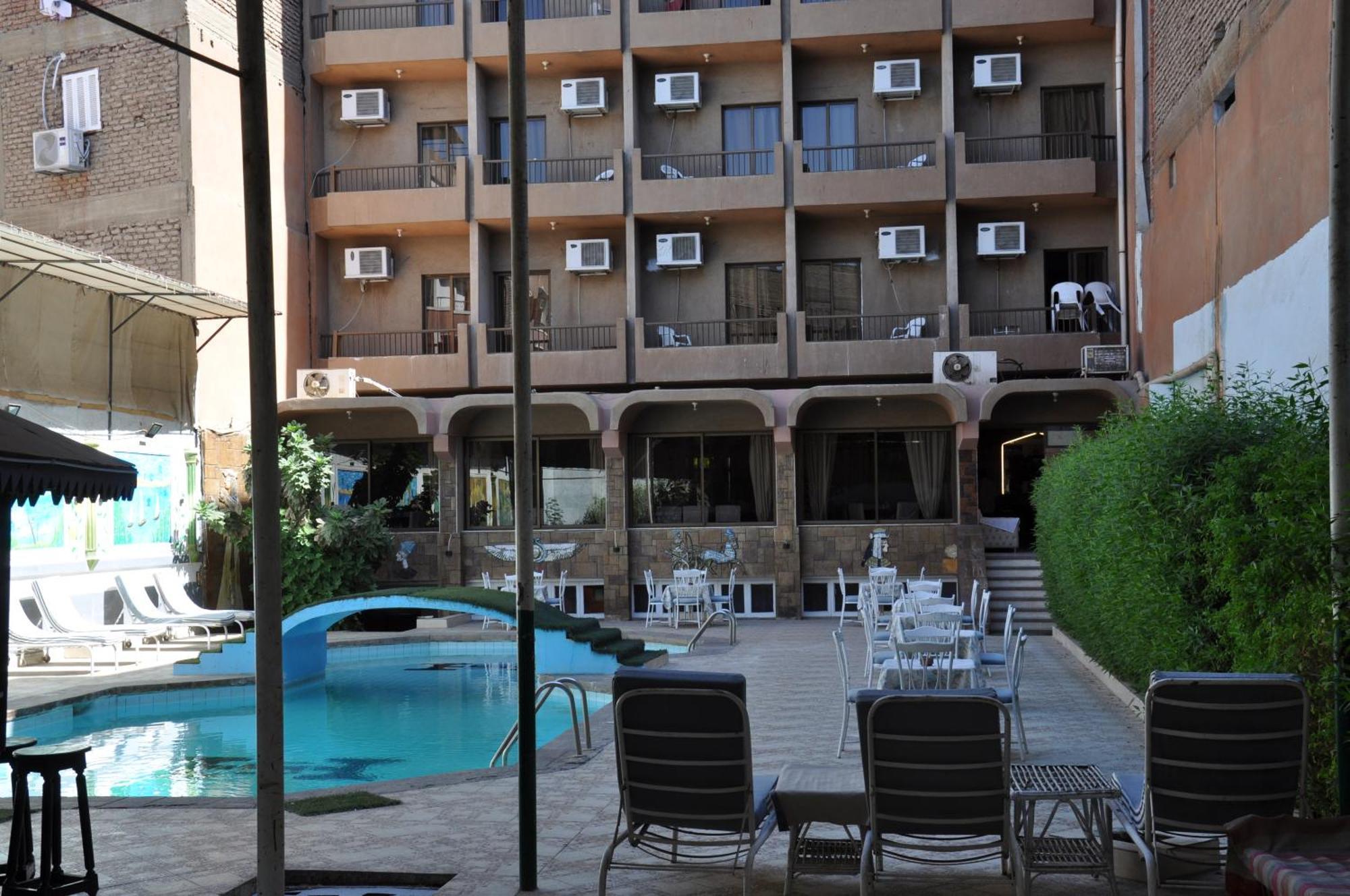 Shady Hotel Luxor Exterior foto